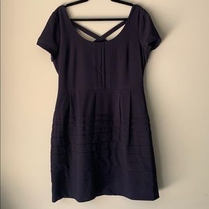 Jessica Simpson - navy dress